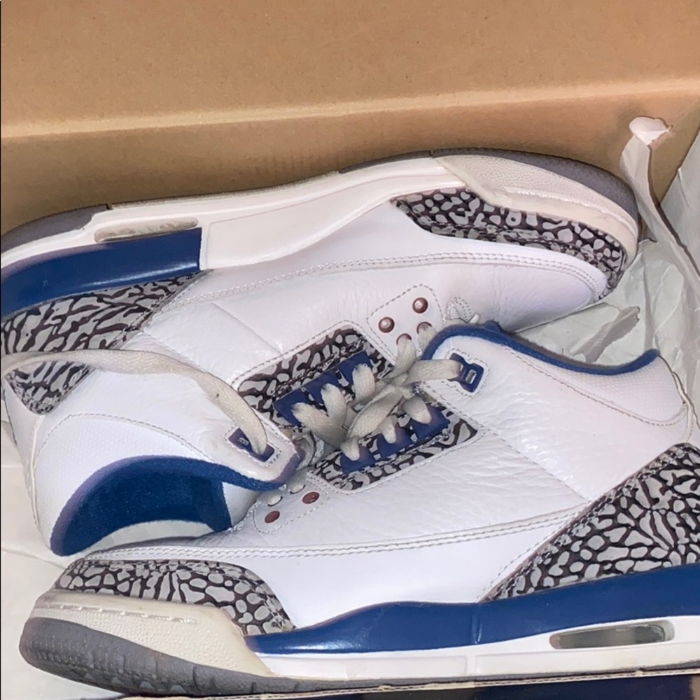 Air Jordan true blue 3s size 5.5